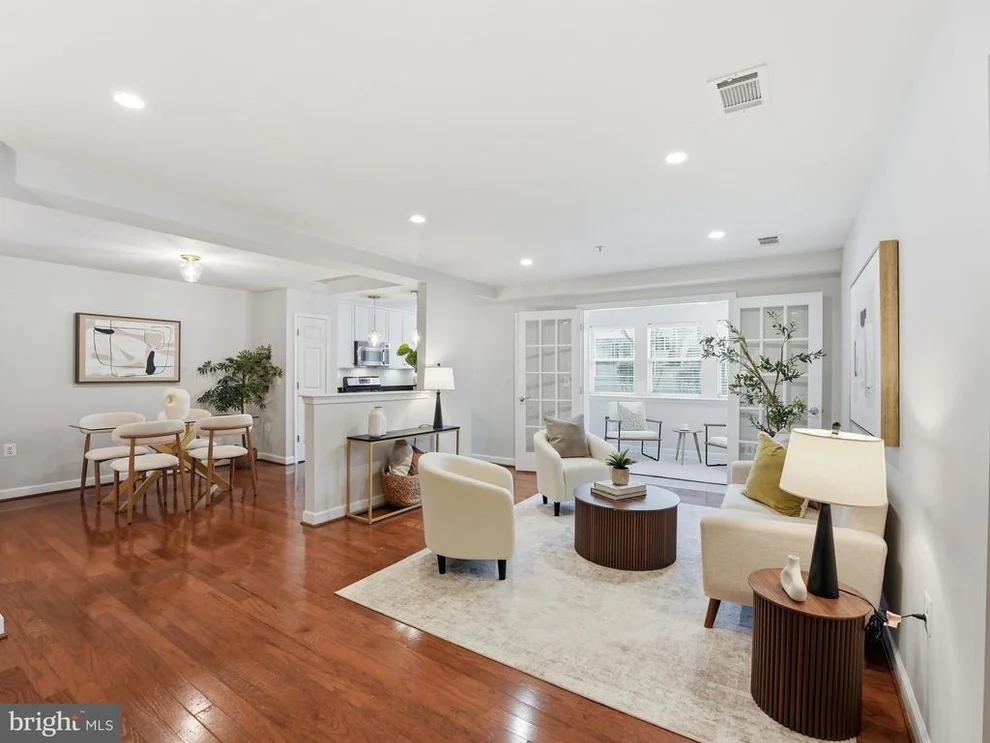 Unit for sale at 4081 S FOUR MILE RUN DRIVE, ARLINGTON, VA 22204