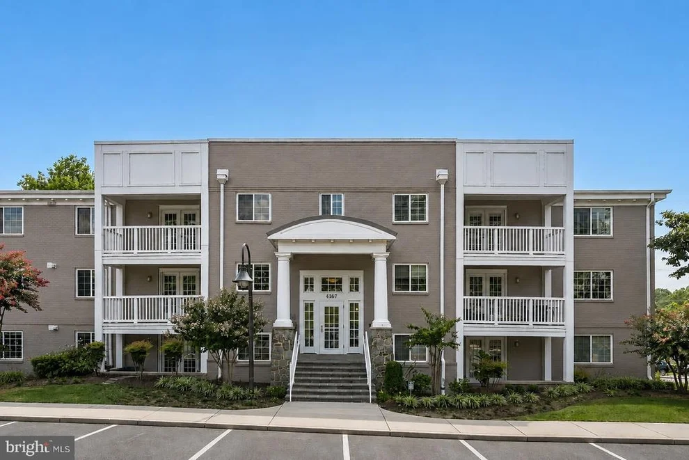 Unit for sale at 4167 S FOUR MILE RUN DRIVE, ARLINGTON, VA 22204