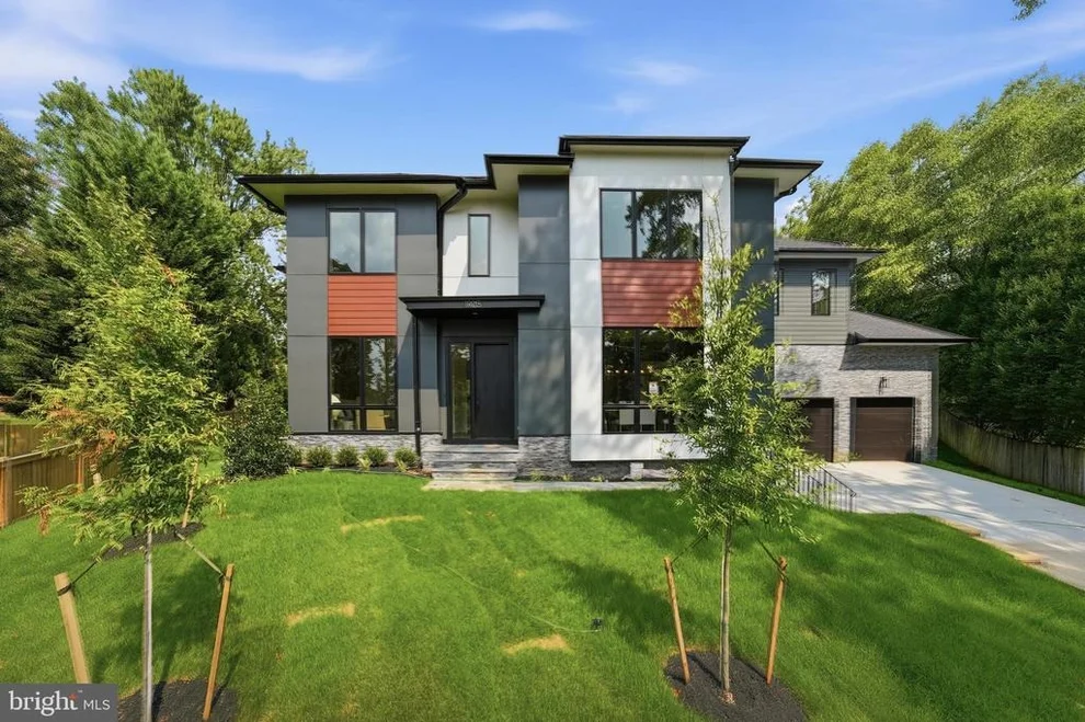 Unit for sale at 1905 LAMSON PLACE, MCLEAN, VA 22101
