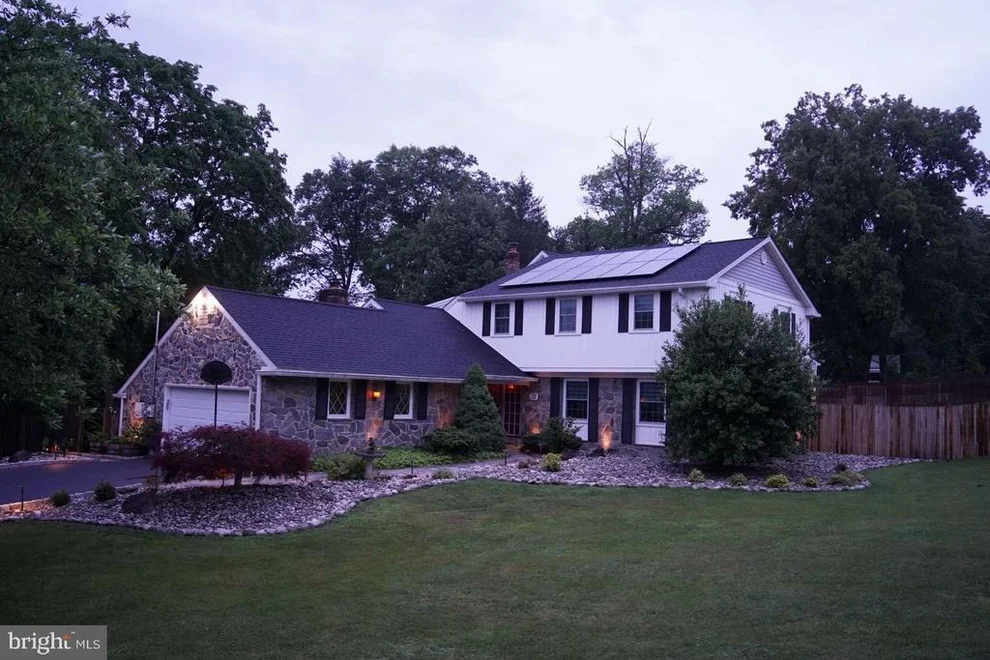 Unit for sale at 552 DAVENTRY ROAD, BERWYN, PA 19312