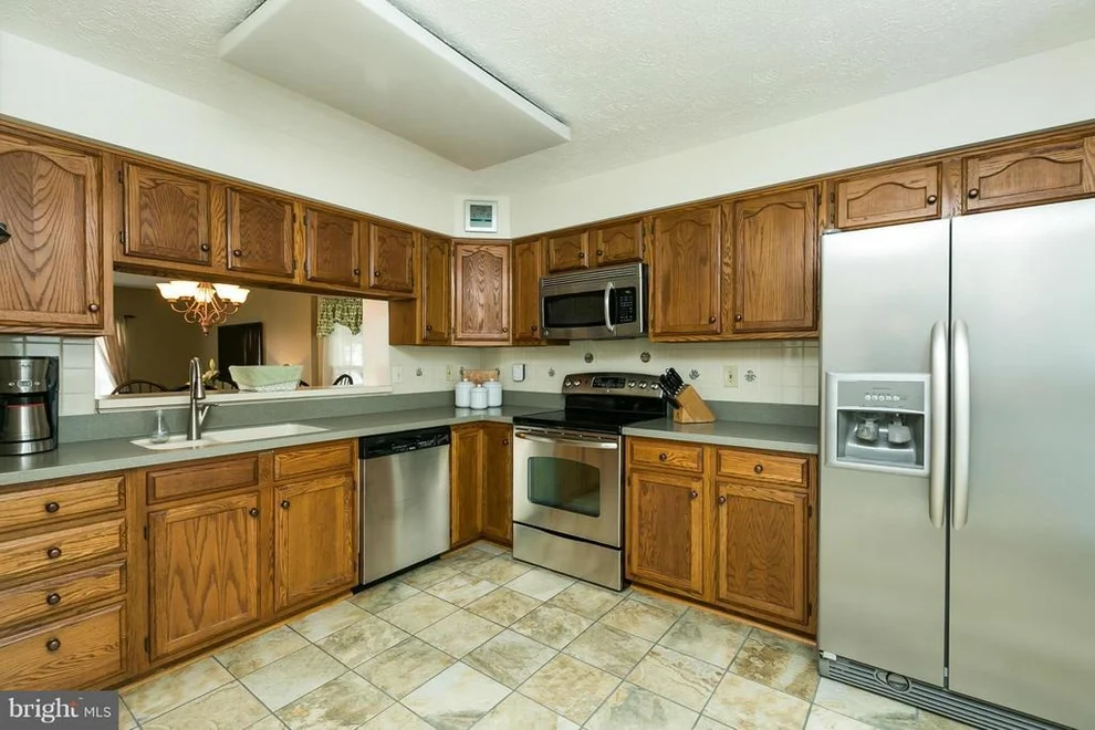 Unit for sale at 20540 STAFFORDSHIRE DRIVE, GERMANTOWN, MD 20874