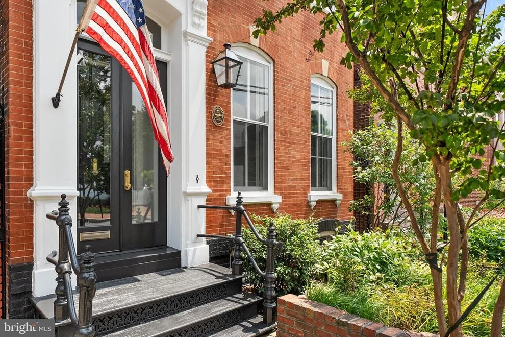 Unit for sale at 220 S FAIRFAX STREET, ALEXANDRIA, VA 22314