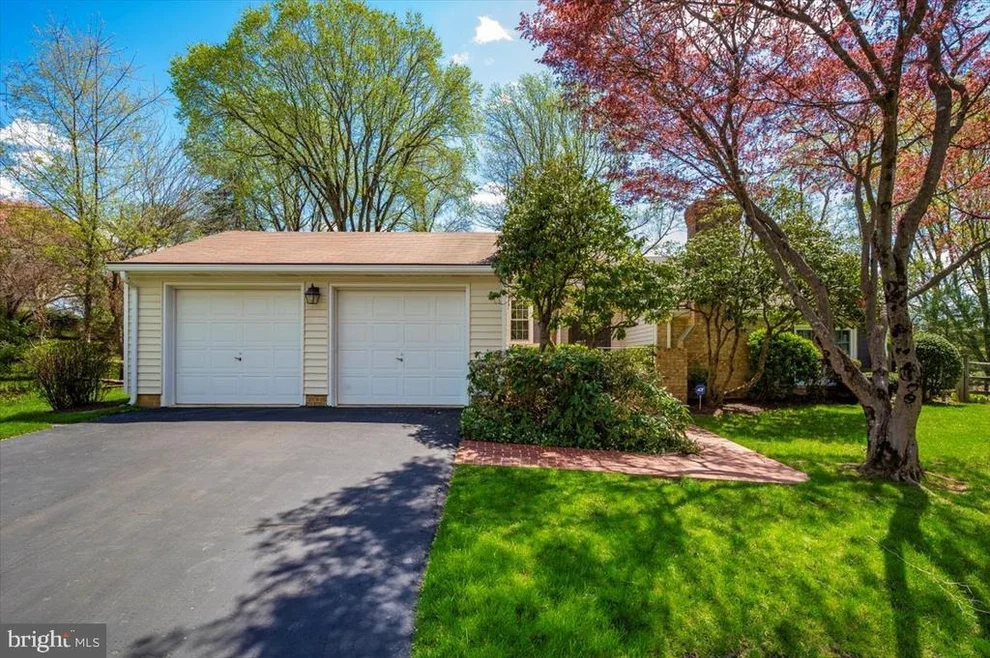 Unit for sale at 9904 DELLCASTLE ROAD, MONTGOMERY VILLAGE, MD 20886