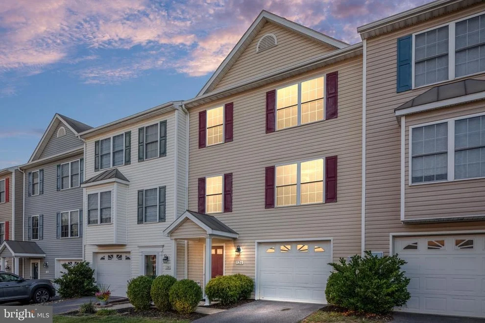 Unit for sale at 126 WHIRLWIND DRIVE, WINCHESTER, VA 22602