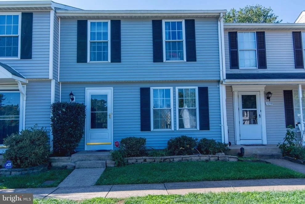 Unit for sale at 126 OAK TREE LANE, WARRENTON, VA 20186