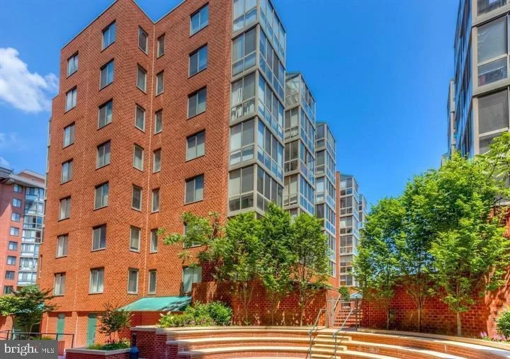Unit for sale at 1045 N UTAH STREET, ARLINGTON, VA 22201