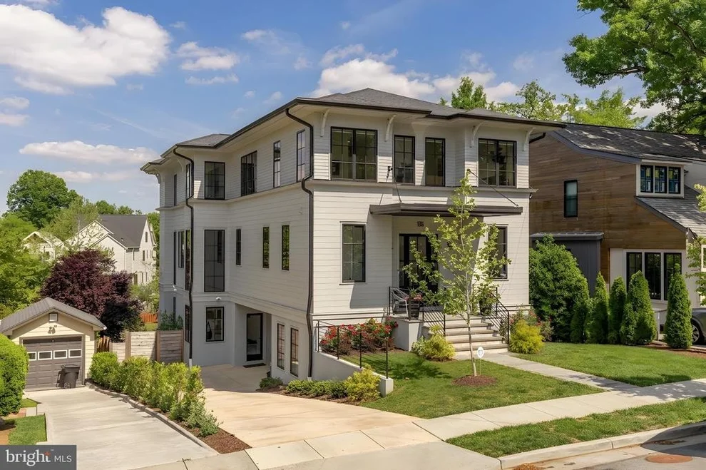 Unit for sale at 135 N EDGEWOOD STREET, ARLINGTON, VA 22201