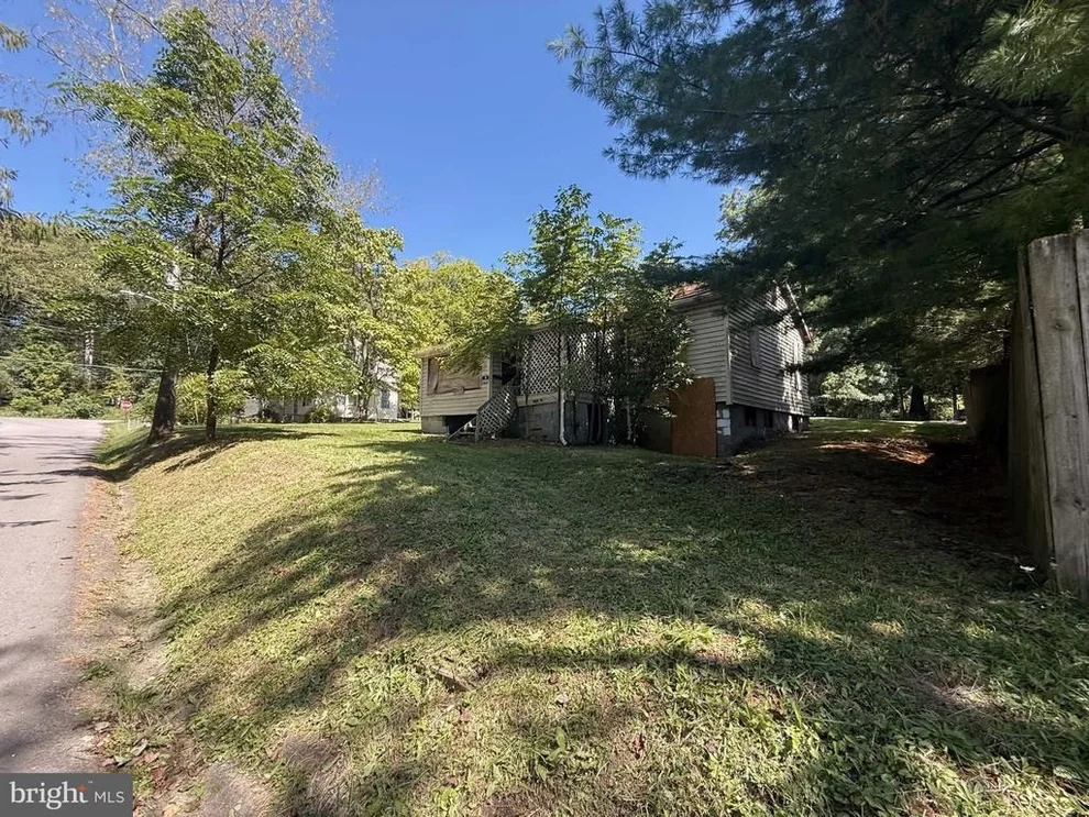 Unit for sale at 809 N, MOUNTAIN LAKE PARK, MD 21550