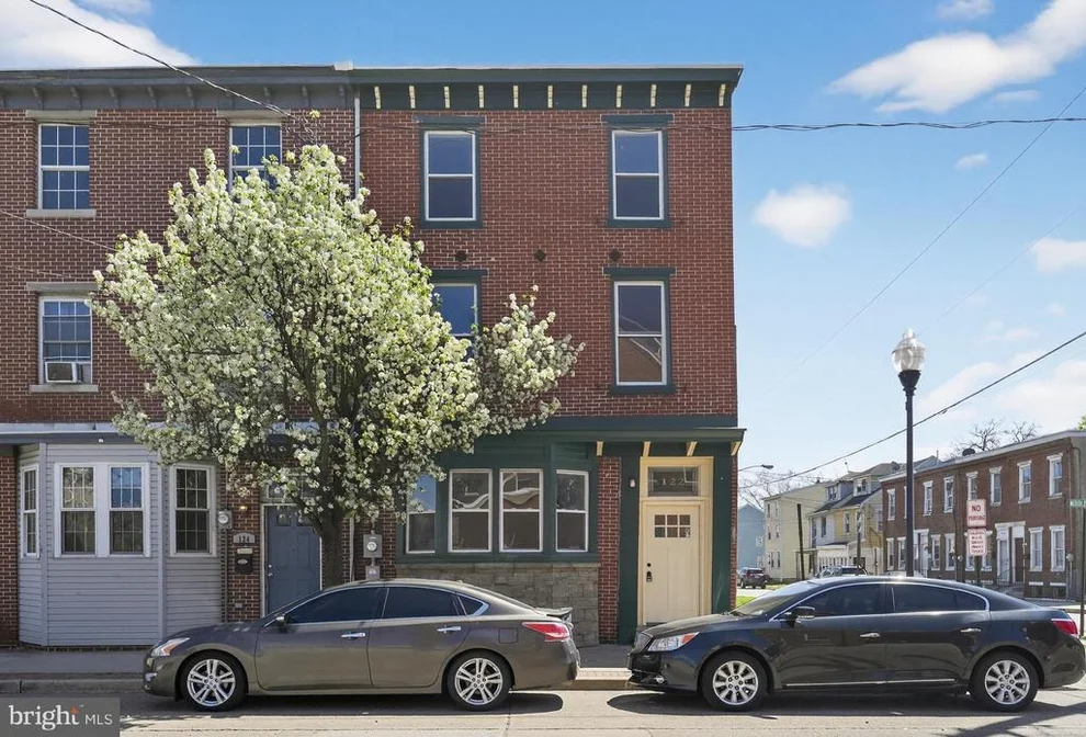 Unit for sale at 122 N KING STREET, GLOUCESTER CITY, NJ 08030