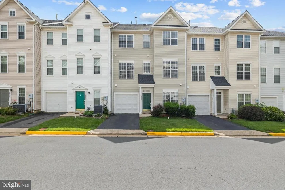 Unit for sale at 2523 LOGAN WOOD DRIVE, HERNDON, VA 20171