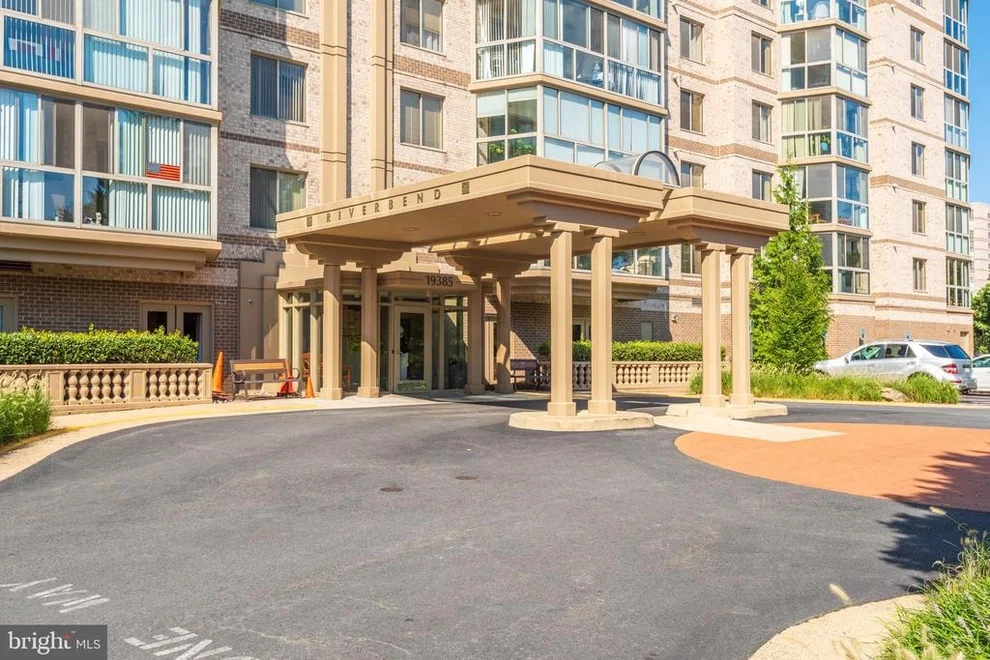 Unit for sale at 19385 CYPRESS RIDGE TERRACE, LEESBURG, VA 20176