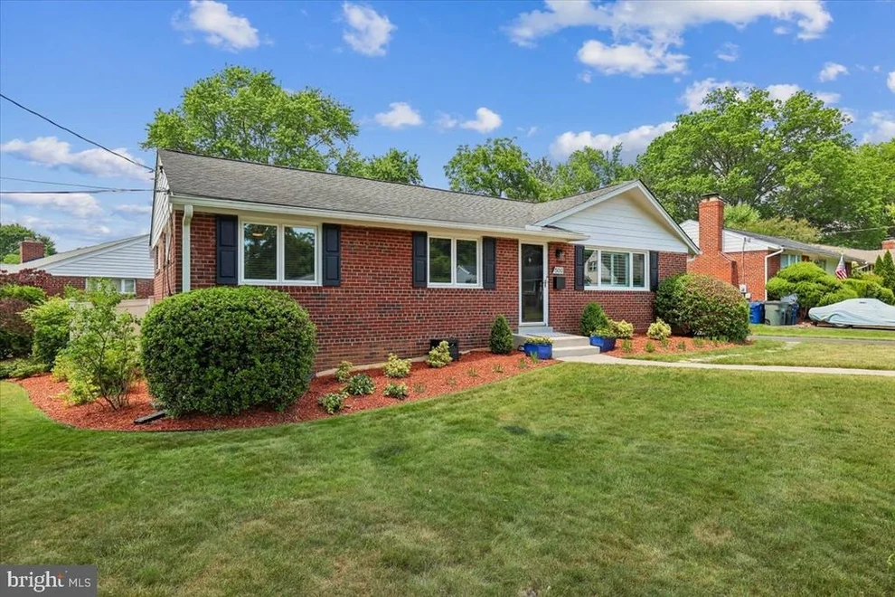 Unit for sale at 500 N NAYLOR STREET N, ALEXANDRIA, VA 22304
