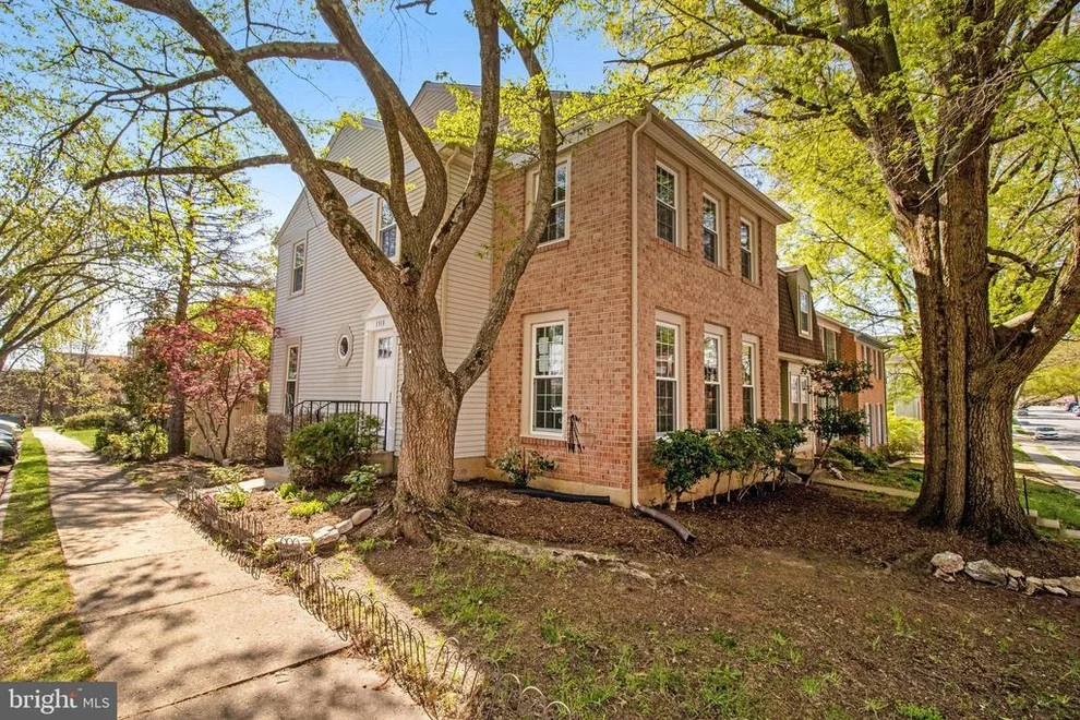 Unit for sale at 3918 BRADWATER STREET, FAIRFAX, VA 22031