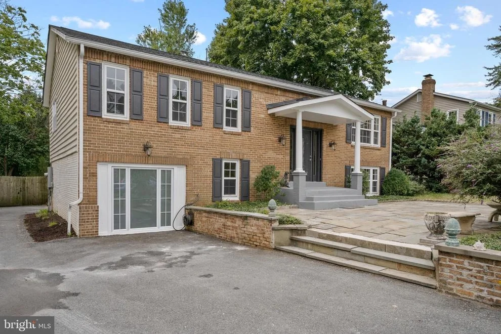 Unit for sale at 12012 APPLE KNOLL COURT, NORTH POTOMAC, MD 20878