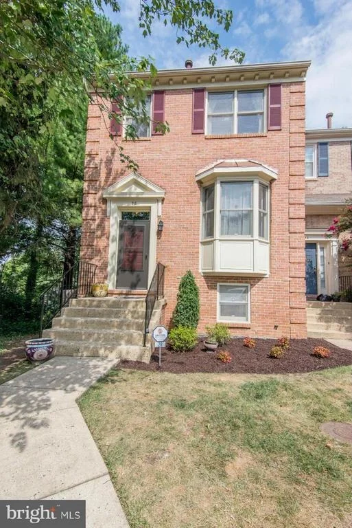 Unit for sale at 28 CARRIAGE HOUSE CIRCLE, ALEXANDRIA, VA 22304