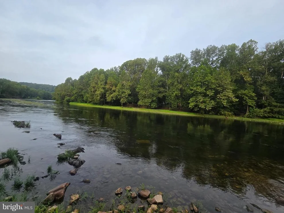 Unit for sale at 39 & 37 WHISTLE LANE, SHENANDOAH, VA 22849
