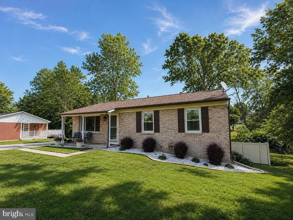 Unit for sale at 14 STANFORD ROAD, HAGERSTOWN, MD 21742