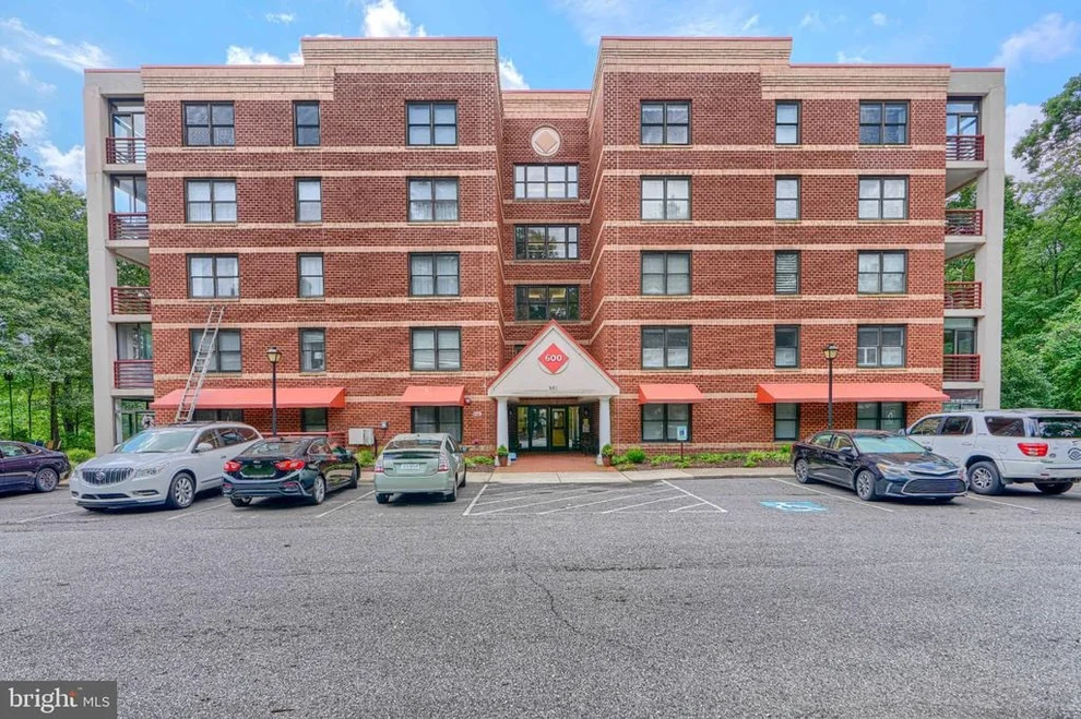 Unit for sale at 600 MCKINSEY PARK DRIVE, SEVERNA PARK, MD 21146