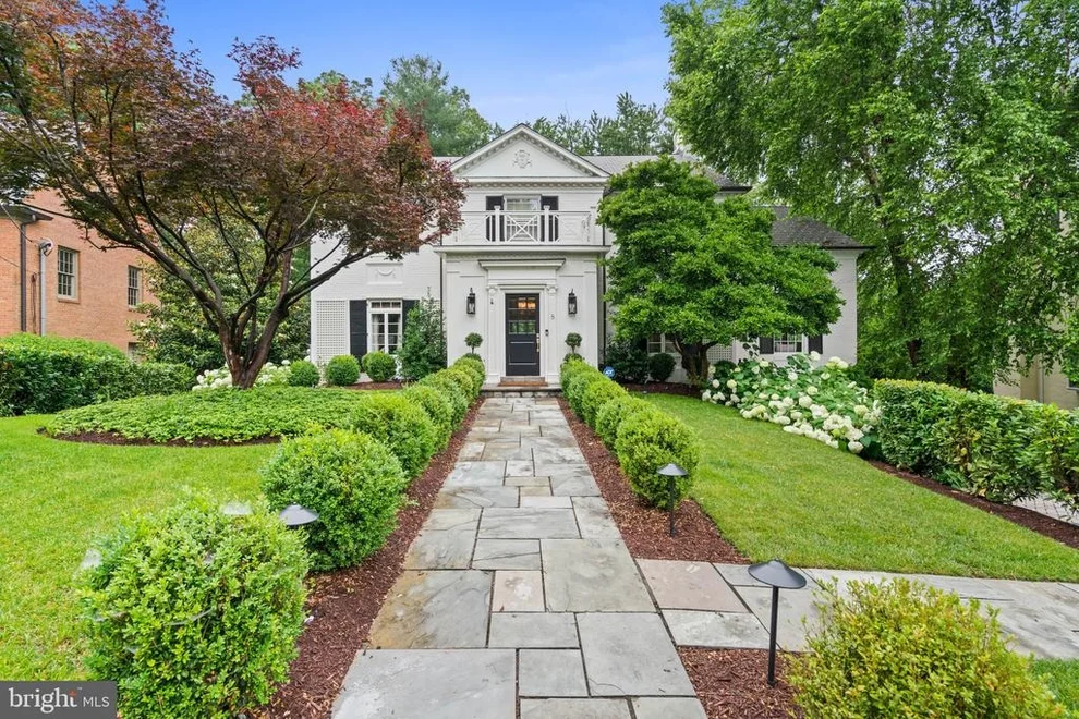 Unit for sale at 8 FARMINGTON COURT, CHEVY CHASE, MD 20815