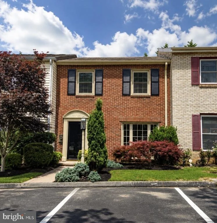 Unit for sale at 17904 HICKORY LANE, HAGERSTOWN, MD 21740