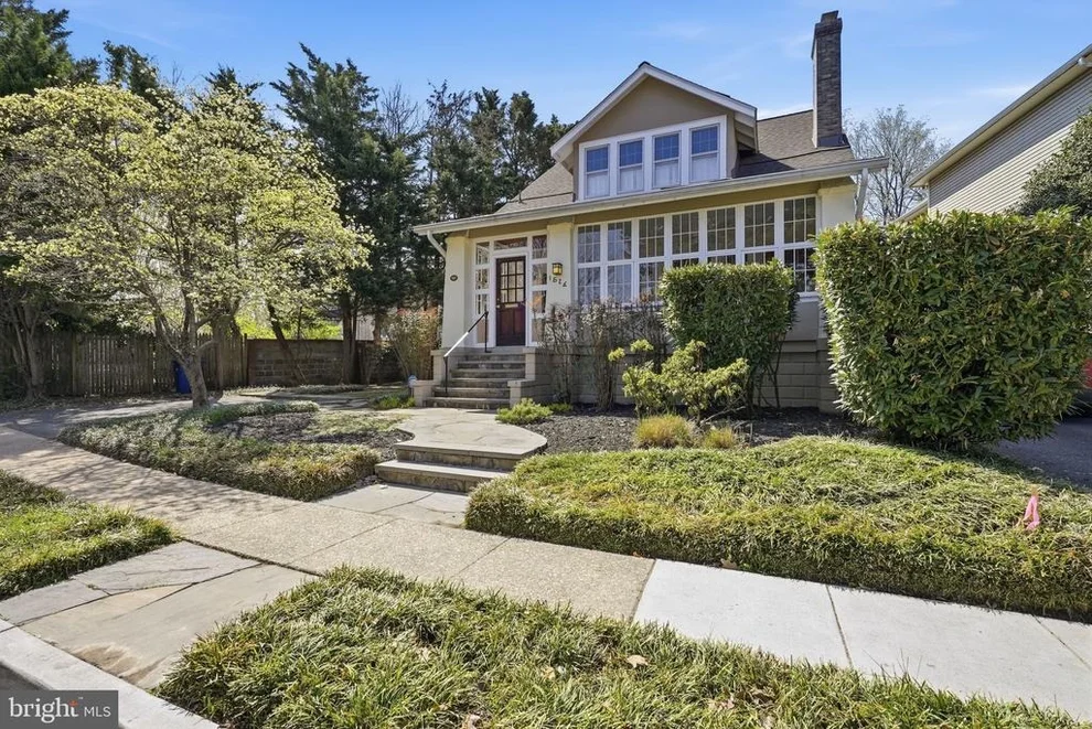 Unit for sale at 1526 N EDGEWOOD STREET, ARLINGTON, VA 22201