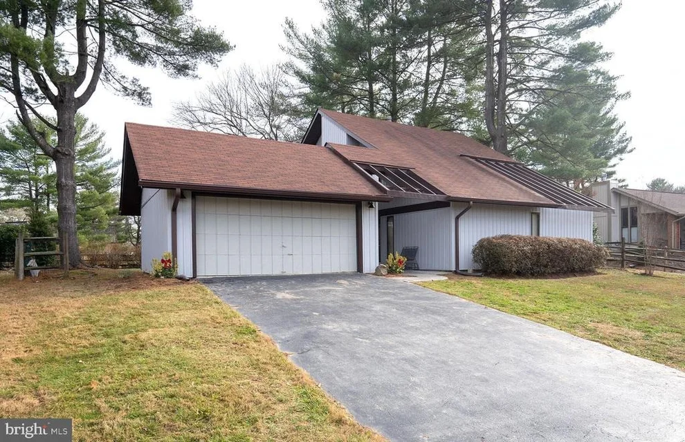Unit for sale at 19513 GALLATIN COURT, MONTGOMERY VILLAGE, MD 20886