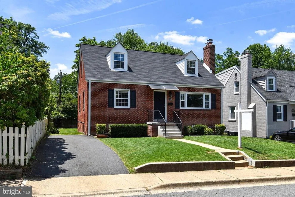Unit for sale at 107 GEORGE MASON ROAD W, FALLS CHURCH, VA 22046