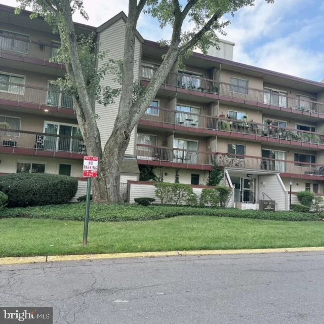 Unit for sale at 7400 LAKEVIEW DRIVE, BETHESDA, MD 20817