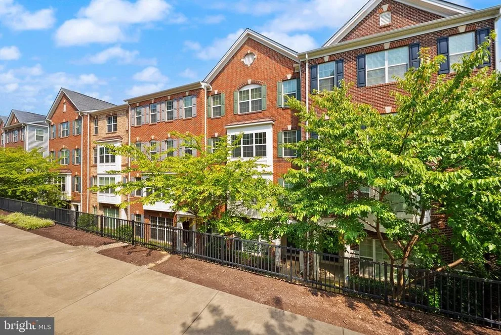 Unit for sale at 2289 KEW GARDENS DRIVE, WOODBRIDGE, VA 22191