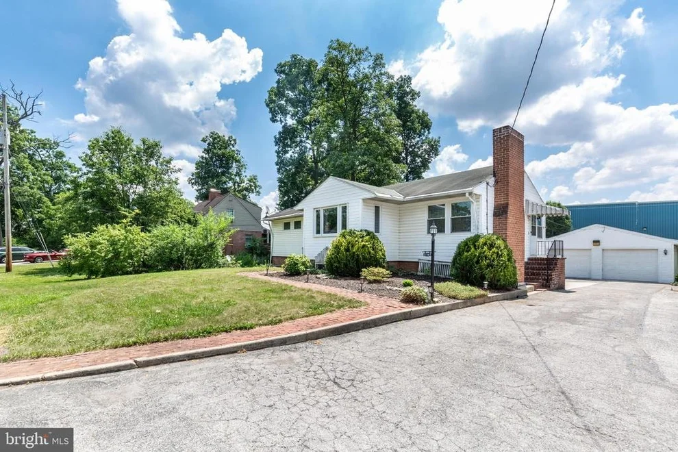 Unit for sale at 231 E HIGH STREET, NEW OXFORD, PA 17350