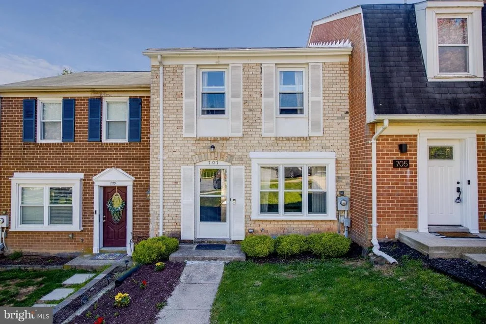 Unit for sale at 707 ROBINWOOD DRIVE, MOUNT AIRY, MD 21771