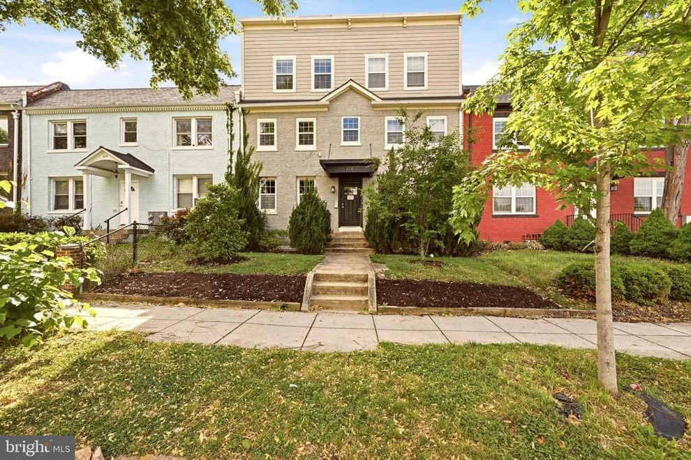 Unit for sale at 218 20TH STREET NE, WASHINGTON, DC 20002