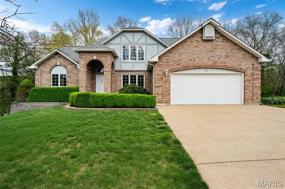 Unit for sale at 5171 Waters Edge Drive, Hillsboro, MO 63050