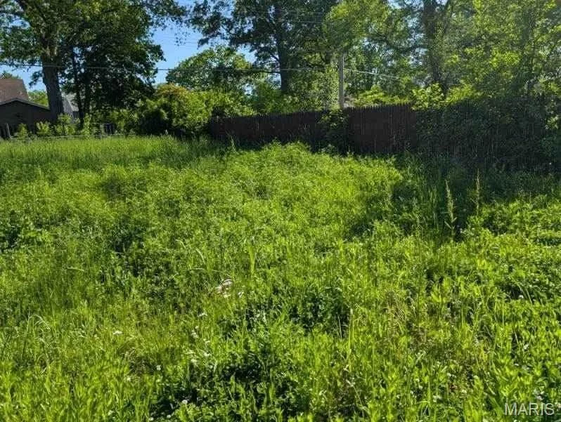 Unit for sale at 2116 Miracle Avenue, Granite City, IL 62040