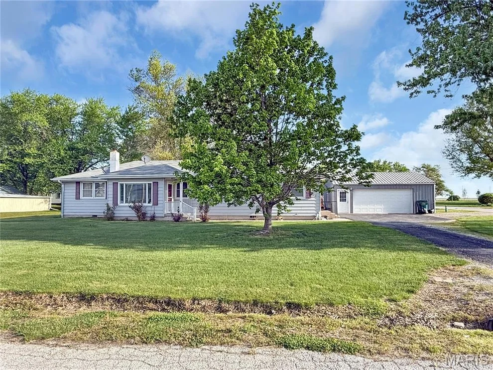 Unit for sale at 403 E Hawkins, Center, MO 63436