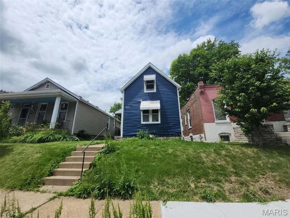 Unit for sale at 4615 Newport Avenue, St Louis, MO 63116