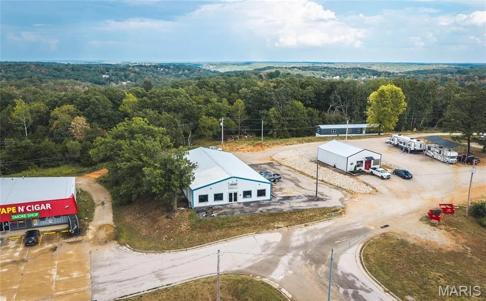 Unit for sale at 16079 Tarzan Drive, St Robert, MO 65584