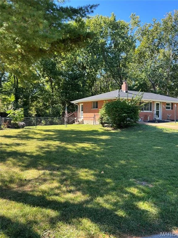 Unit for sale at 4120 Rain Ridge Drive, St Louis, MO 63125