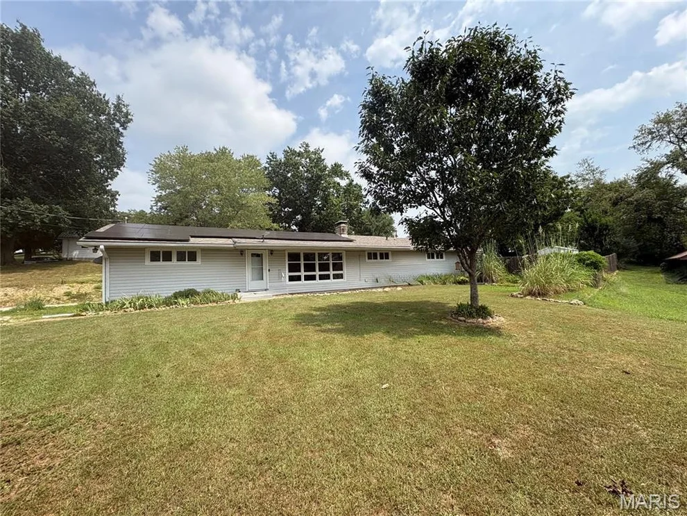 Unit for sale at 1020 Walnut Street, Cabool, MO 65689