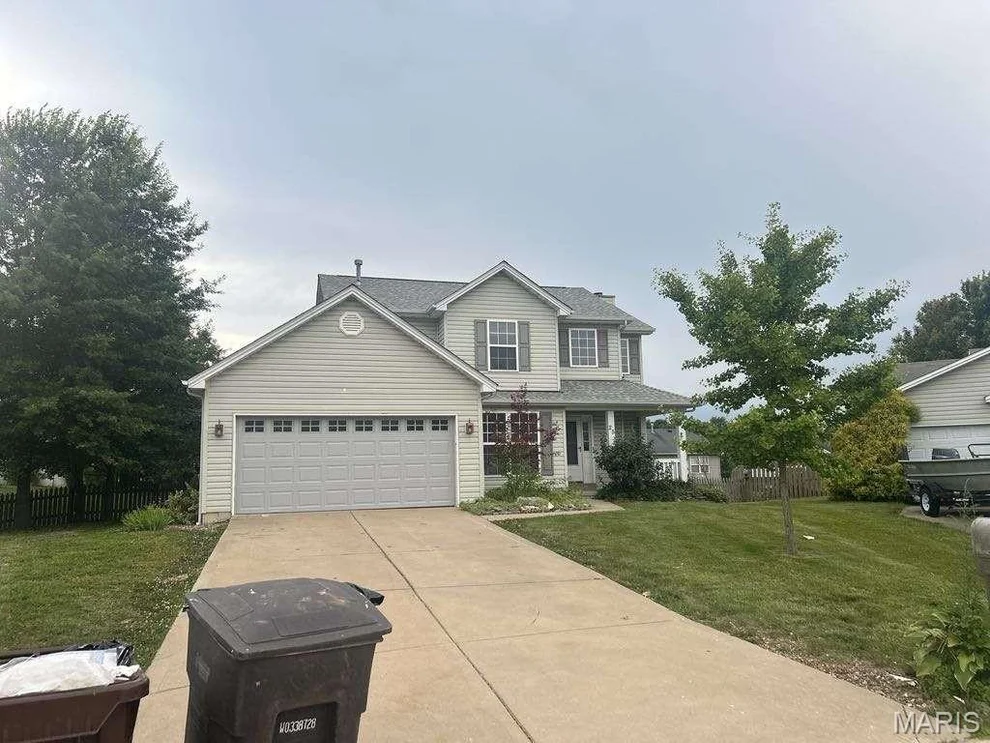 Unit for sale at 25 Owls Rest Court, Winfield, MO 63389