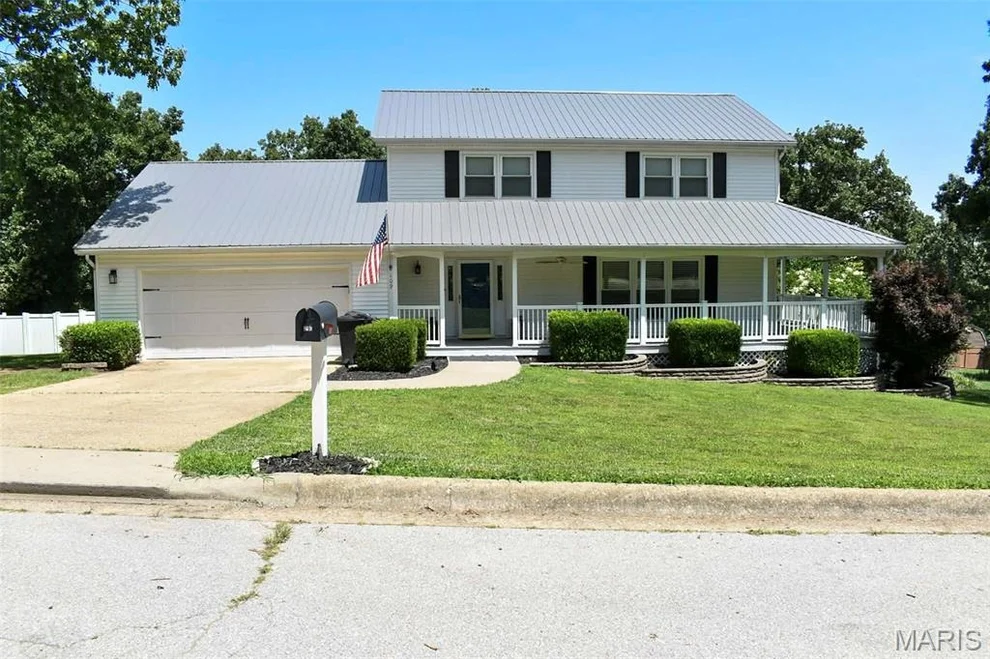 Unit for sale at 109 Lincoln Lane, Waynesville, MO 65583