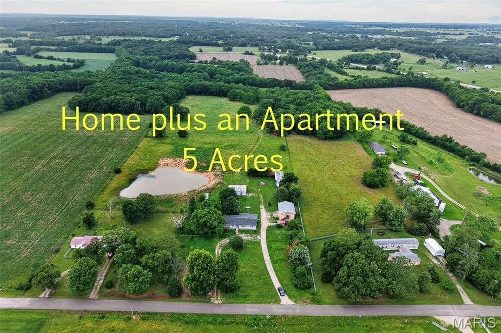 Unit for sale at 21725 Owl Drive, Lebanon, MO 65536