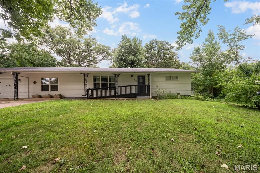 Unit for sale at 435 Forest Lane, St James, MO 65559