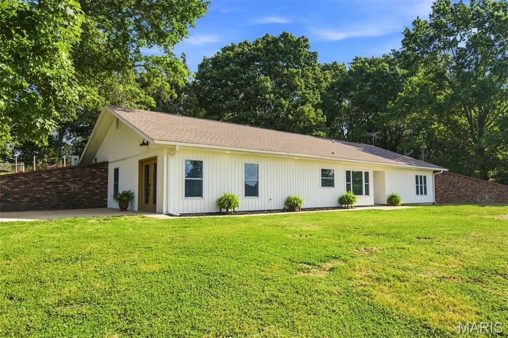Unit for sale at 2856 M- Blanton Lane, Mountain Grove, MO 65711