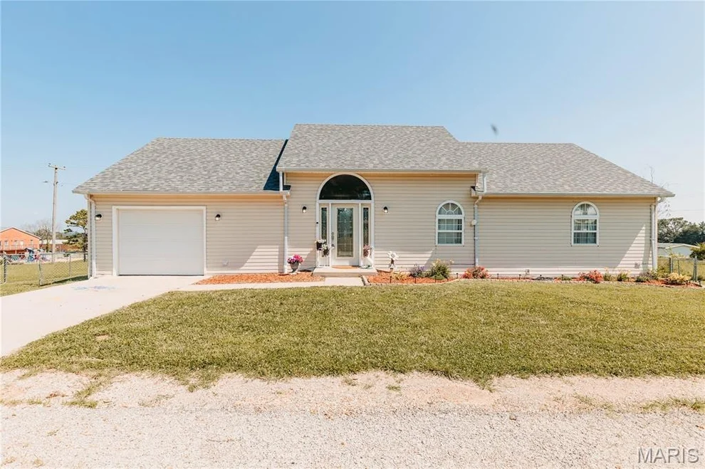 Unit for sale at 150 Cedar Circle Drive, Vienna, MO 65582