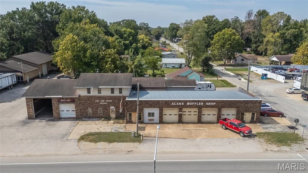 Unit for sale at 1901 S Broadway Street, Poplar Bluff, MO 63901