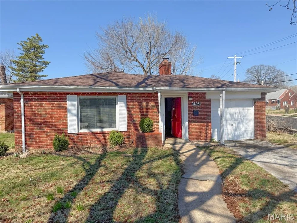 Unit for sale at 6703 Etzel Avenue, St Louis, MO 63130