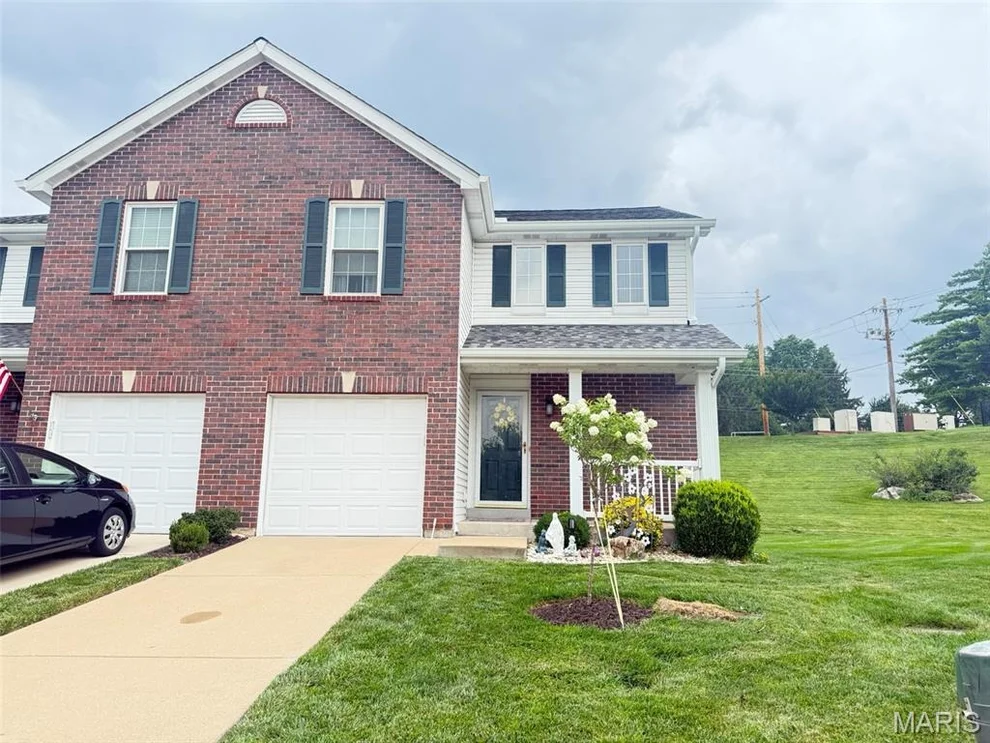 Unit for sale at 10342 Tiffany Village Circle Drive, St Louis, MO 63123