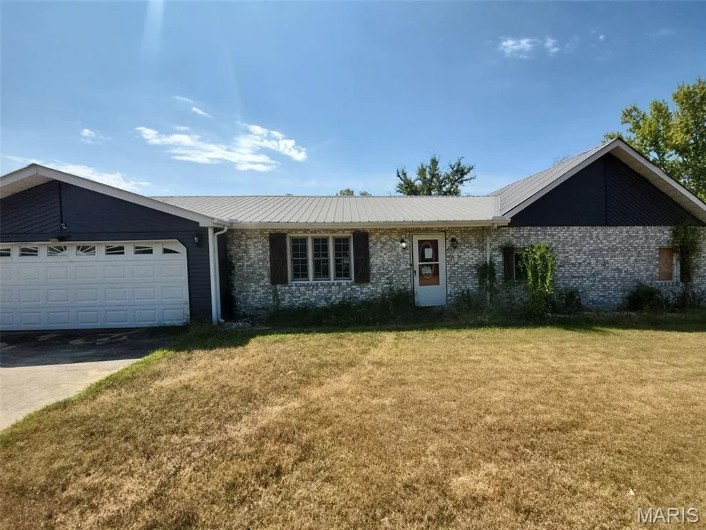 Unit for sale at 11078 State Highway 51, Sturdivant, MO 63782