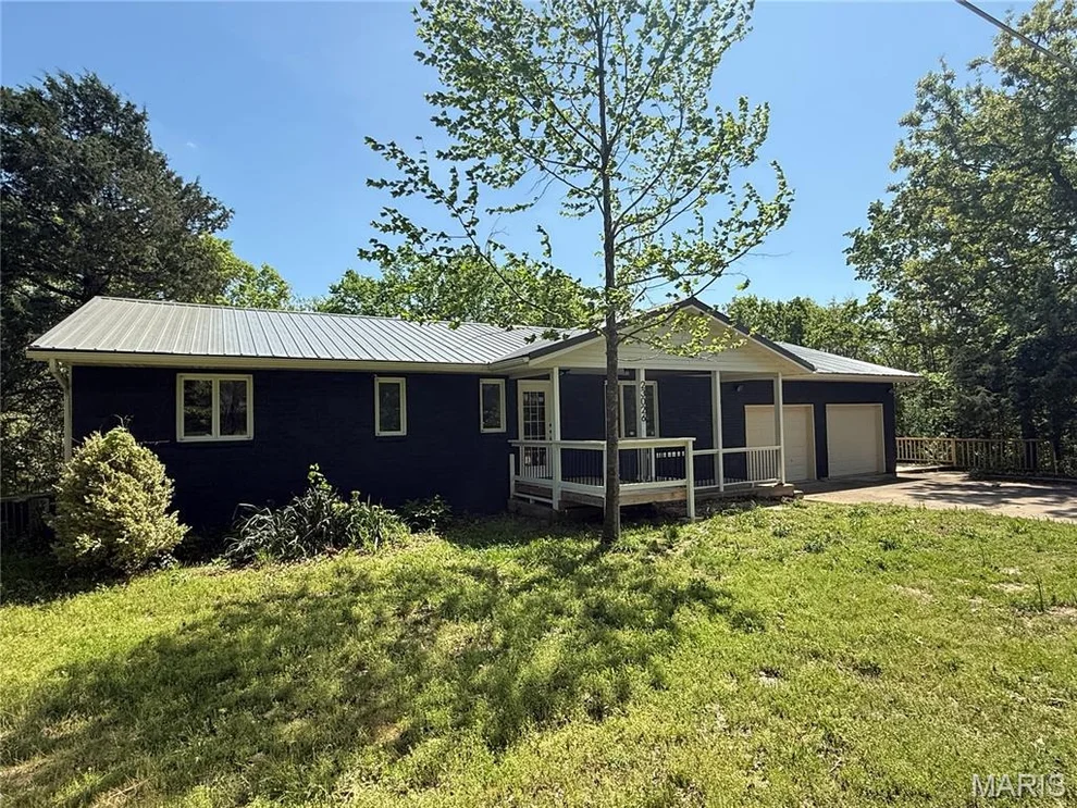 Unit for sale at 23026 Reporter Road, Waynesville, MO 65583